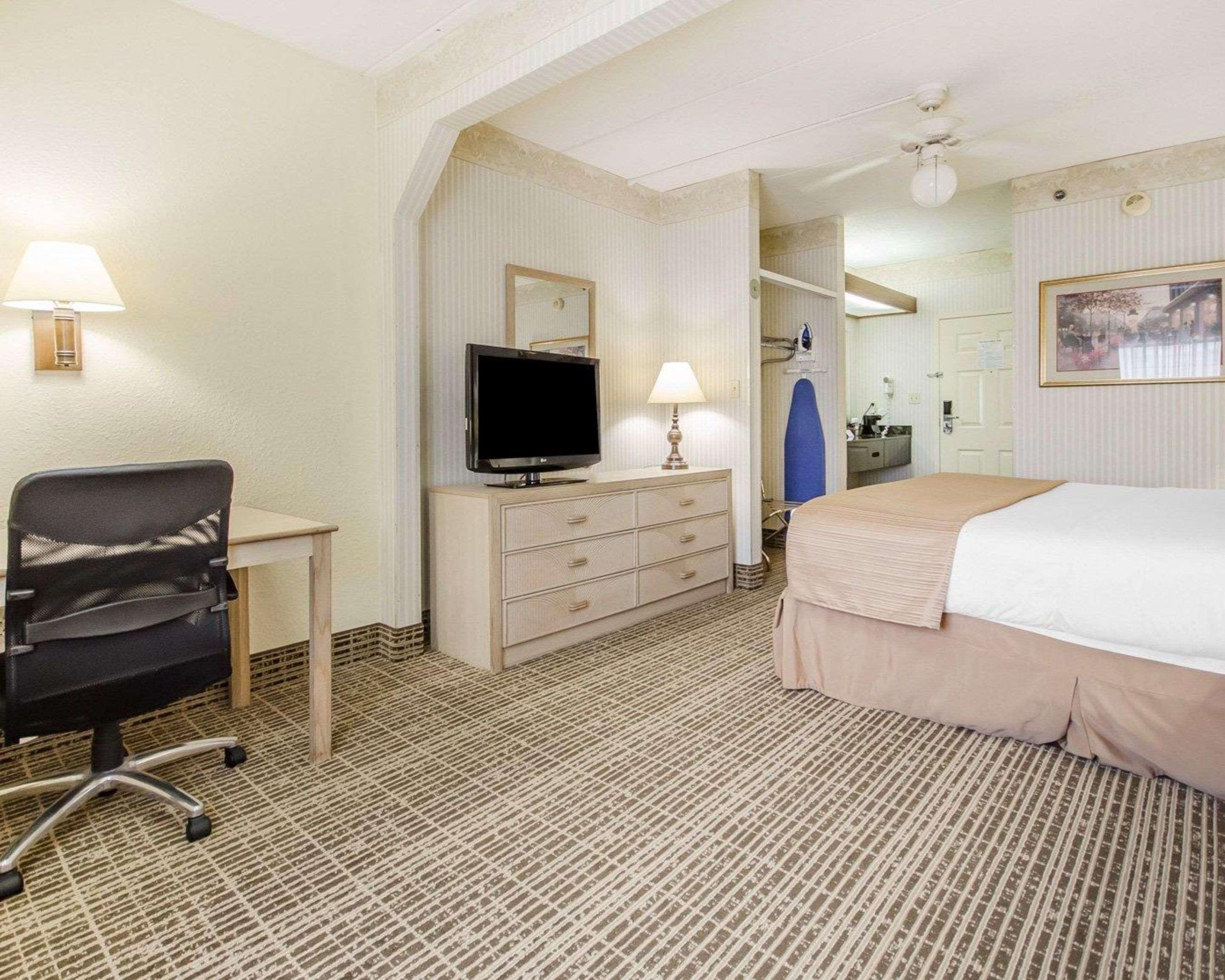 Clarion Pointe Louisville East Ngoại thất bức ảnh