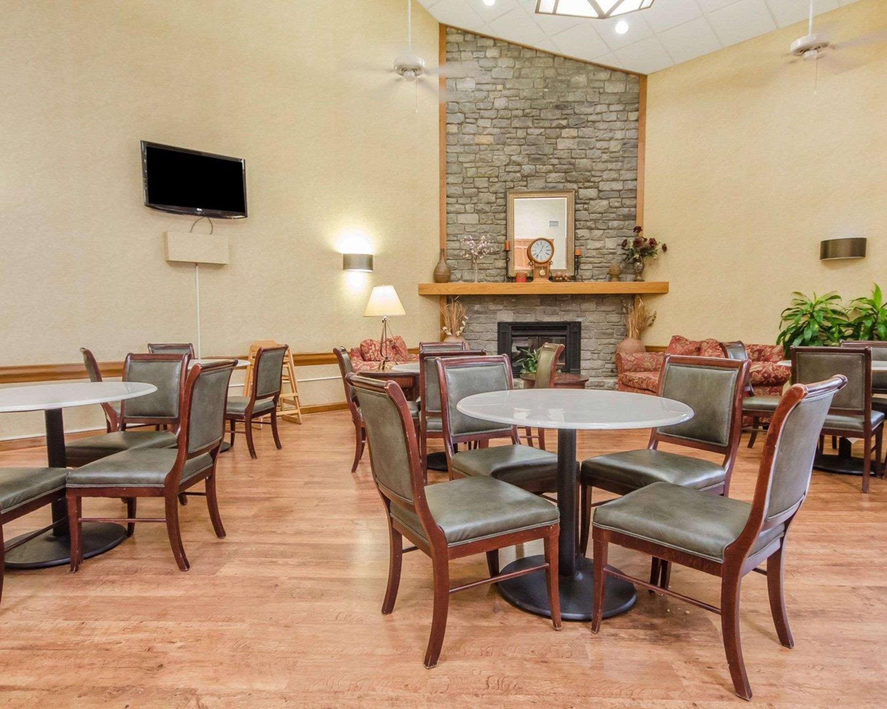 Clarion Pointe Louisville East Ngoại thất bức ảnh