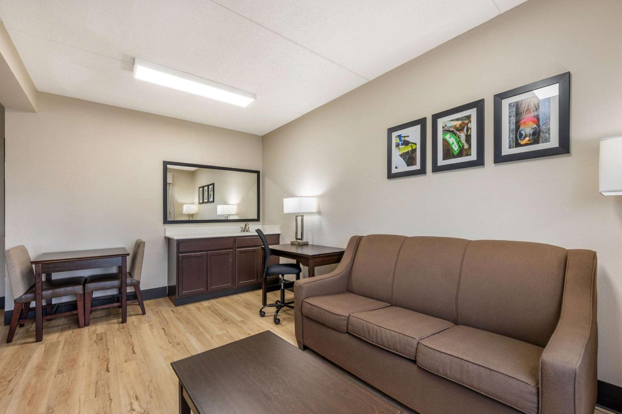 Clarion Pointe Louisville East Ngoại thất bức ảnh