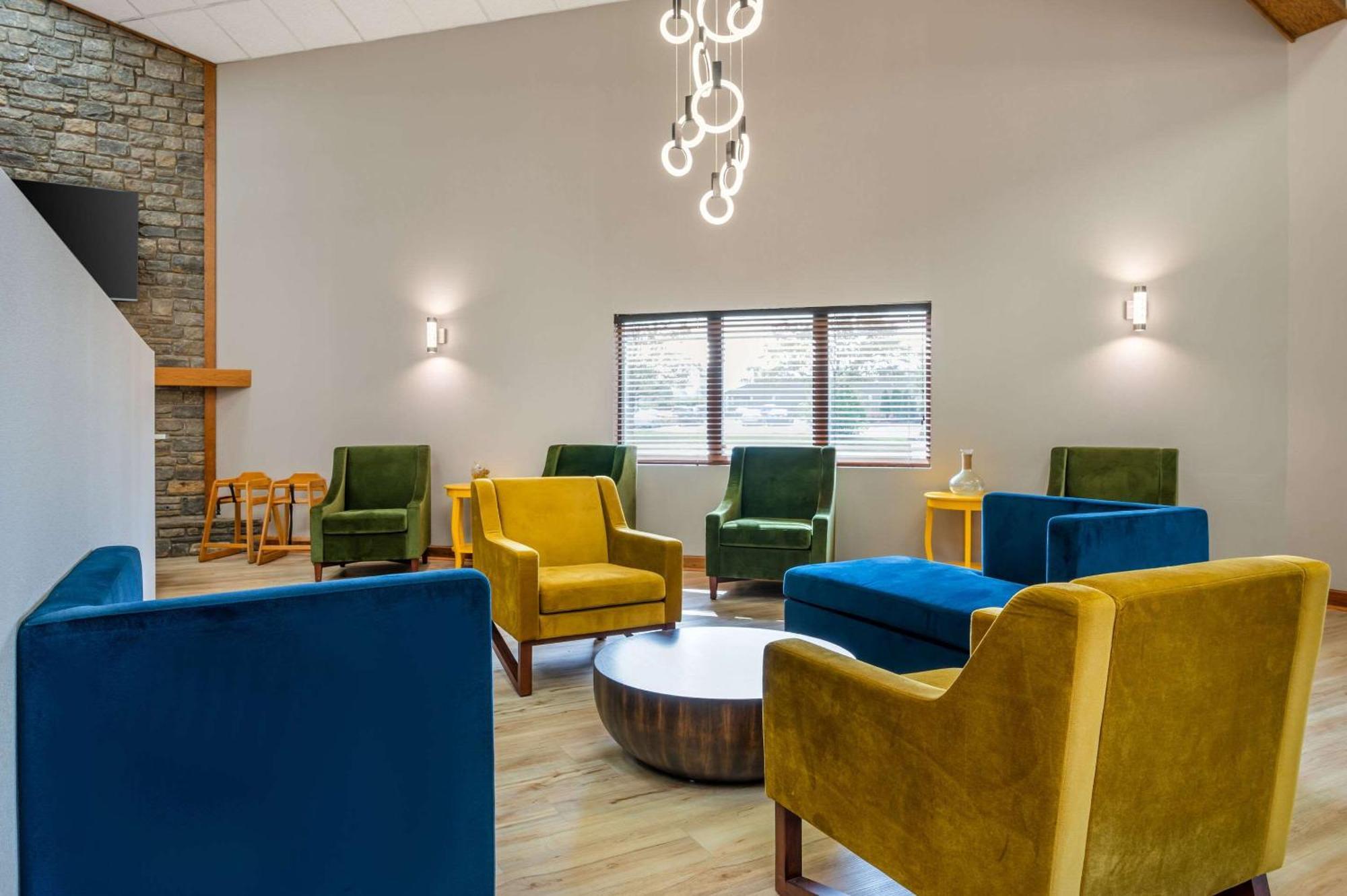 Clarion Pointe Louisville East Ngoại thất bức ảnh