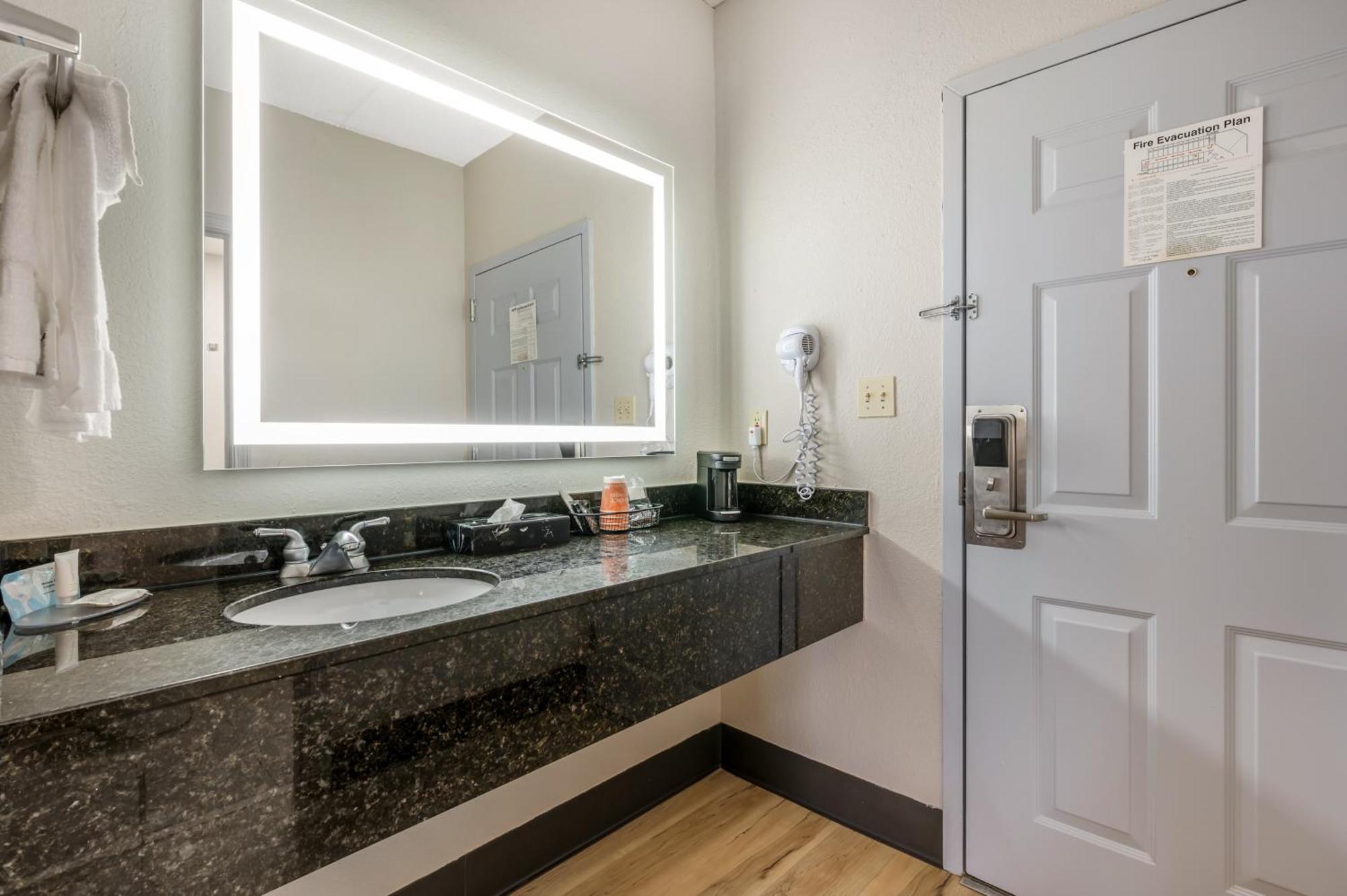 Clarion Pointe Louisville East Ngoại thất bức ảnh
